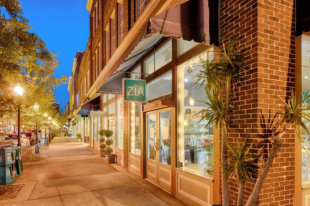 Savannah Town Exterior photo