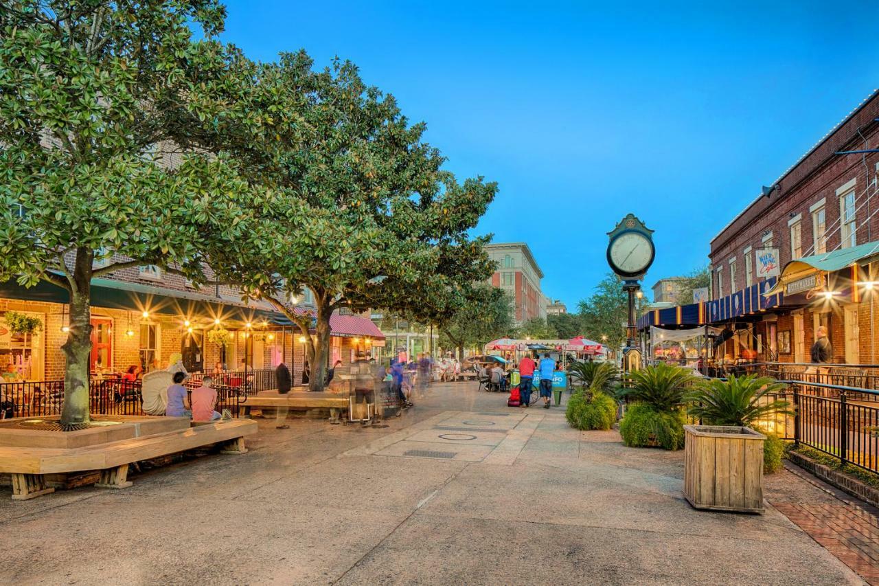 Savannah Town Exterior photo