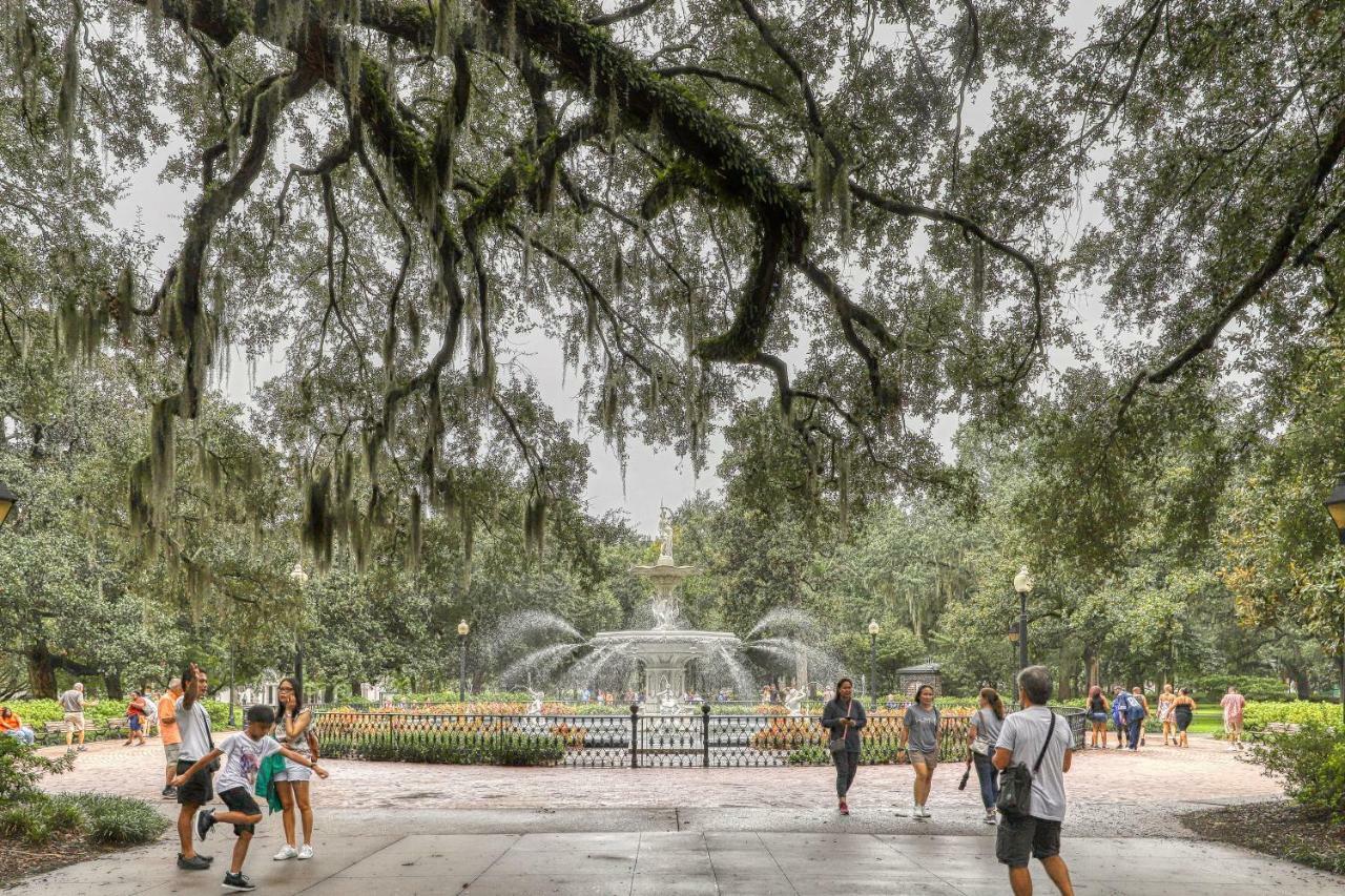 Savannah Town Exterior photo